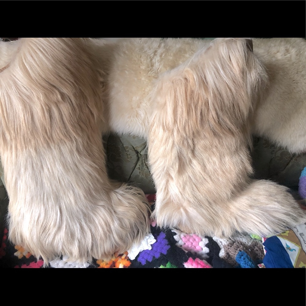 after-ski aprés-ski furry boots rock star vintage 70s 80s 90s frye